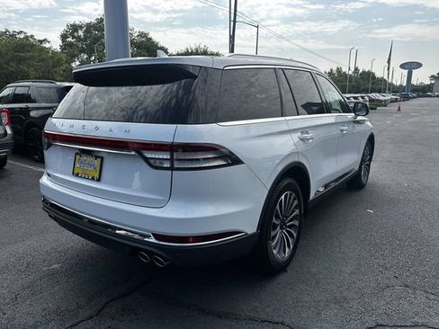 Certified 2023 Lincoln Aviator AWD w/ Premium Package image 5