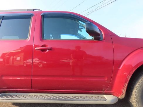 Used 2011 Nissan Pathfinder S AWD/4WD image 21
