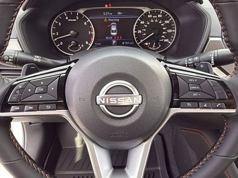 New 2025 Nissan Altima 2.5 SR image 31