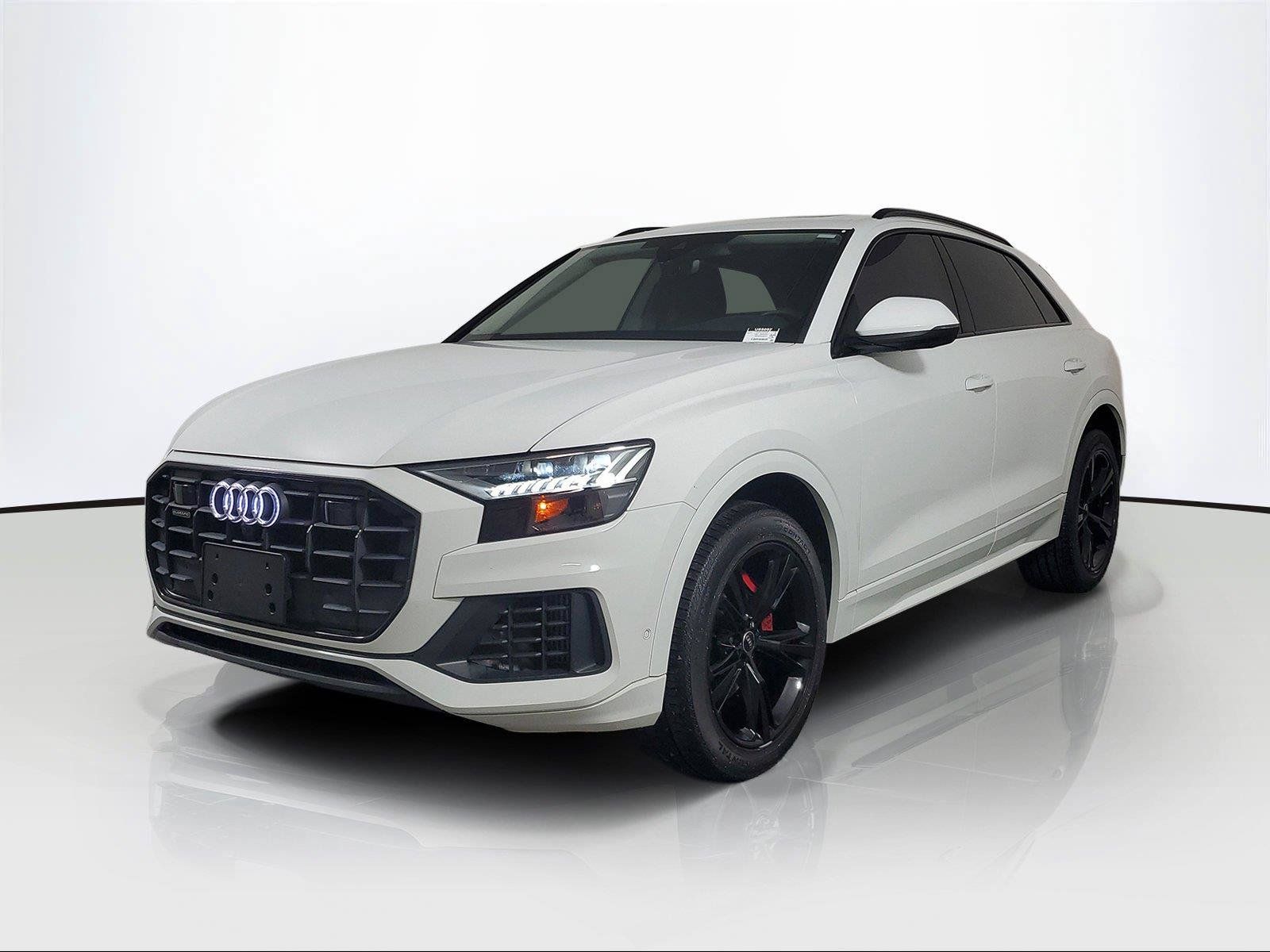 Used 2023 Audi Q8 Premium w/ Convenience Package AWD/4WD image 3