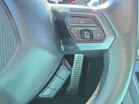 Used 2015 Lamborghini Huracan LP 610-4 image 41