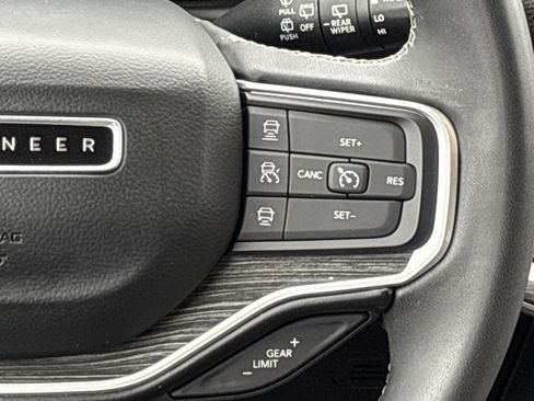 Used 2022 Jeep Wagoneer Series II image 22