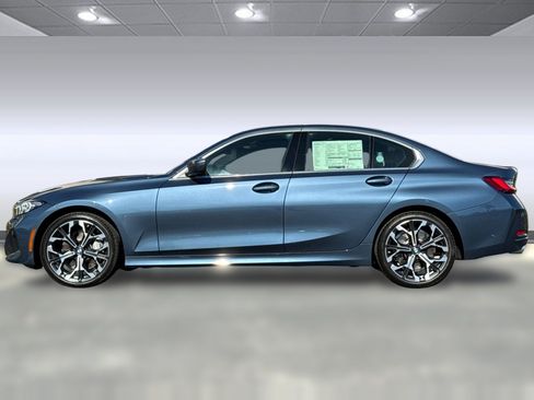 Used 2026 BMW 330i Sedan w/ Premium Package RWD image 2