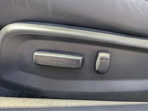 Used 2019 Honda Civic Touring image 11