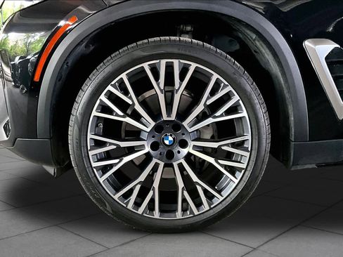 Used 2024 BMW X5 xDrive40i AWD/4WD image 10