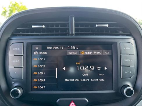 Used 2025 Kia Soul LX w/ LX Technology Package image 20