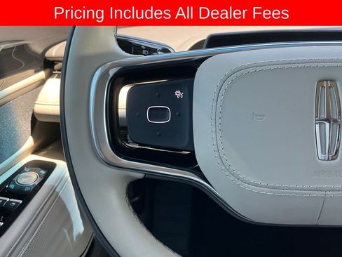Used 2024 Lincoln Nautilus Premier AWD/4WD image 15
