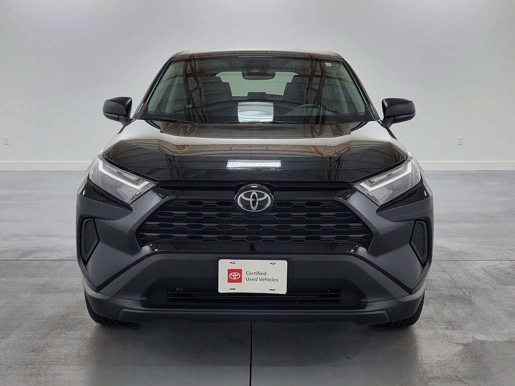 Certified 2023 Toyota RAV4 LE AWD/4WD image 3