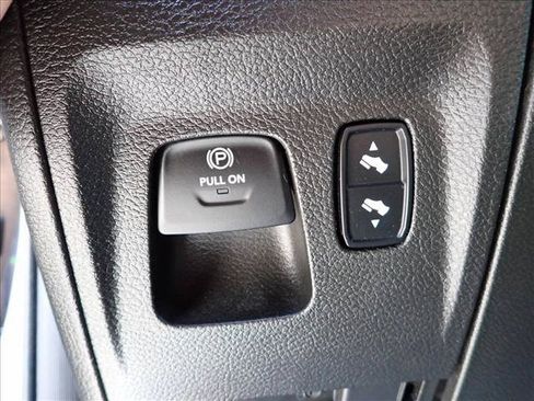 Used 2019 RAM 1500 Big Horn AWD/4WD image 15