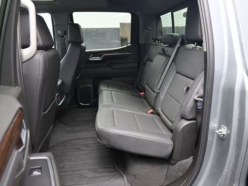 Used 2025 GMC Sierra 1500 Elevation w/ Elevation Premium Package image 13