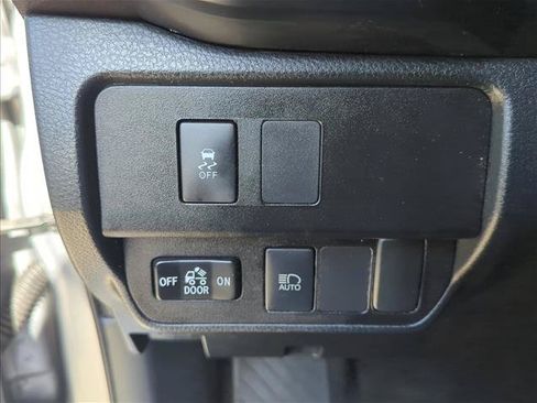 Certified 2020 Toyota Tacoma SR w/ SR Convenience Package RWD image 9