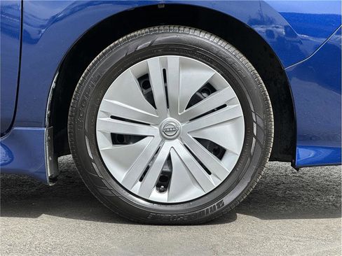 Used 2024 Nissan Leaf S FWD image 29