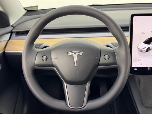 Used 2022 Tesla Model 3 image 18