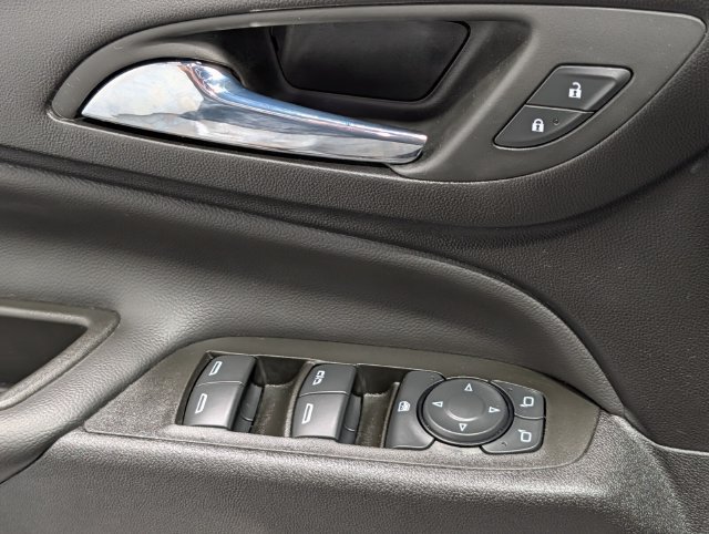 Certified 2024 Chevrolet Equinox LT AWD/4WD image 14