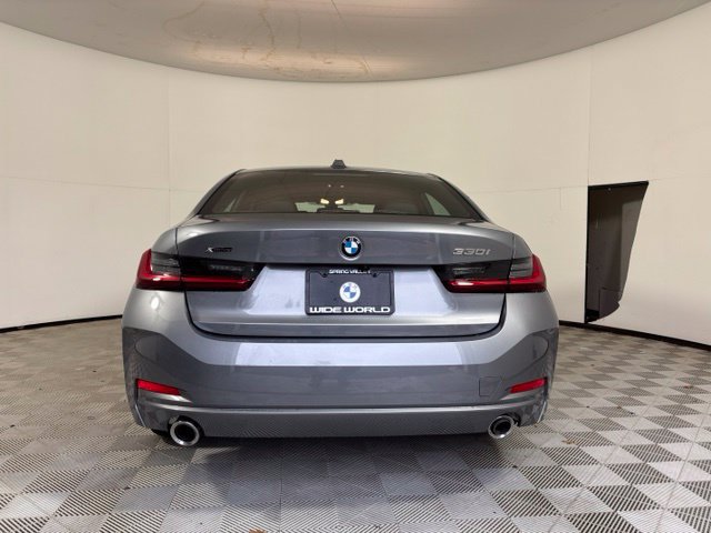 Used 2026 BMW 330i xDrive Sedan w/ Premium Package AWD/4WD image 6