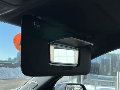 Certified 2025 GMC Acadia Elevation w/ Elevation Premium Package image 31