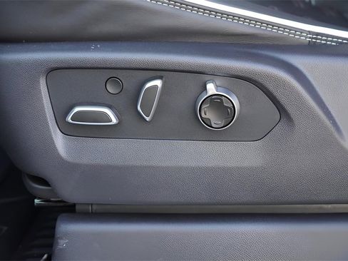 New 2026 GMC Sierra 1500 AT4X image 15