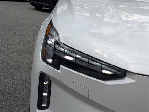 New 2025 Volvo EX90 Plus image 10