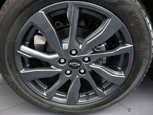 Used 2023 Chevrolet Equinox RS image 43