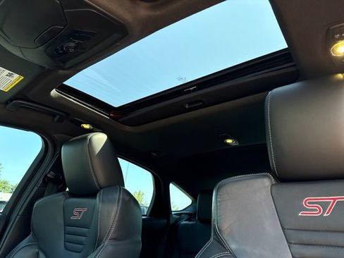 Used 2013 Ford Focus ST FWD image 18