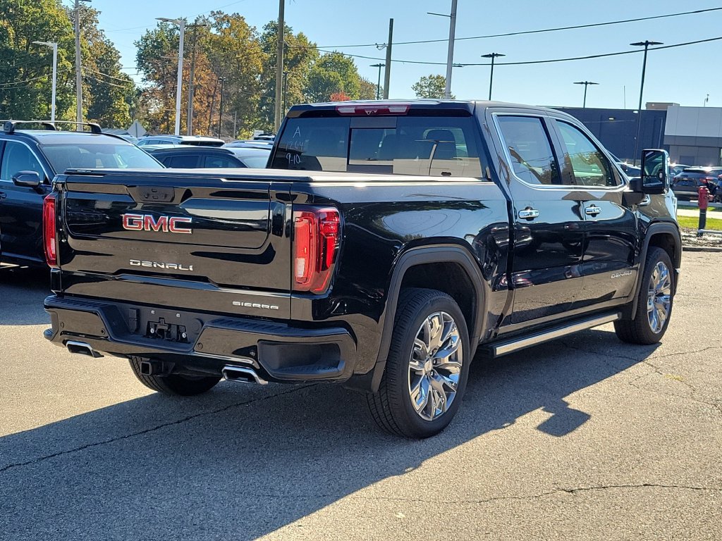 Used 2026 GMC Sierra 1500 Denali w/ Denali Reserve Package AWD/4WD image 4