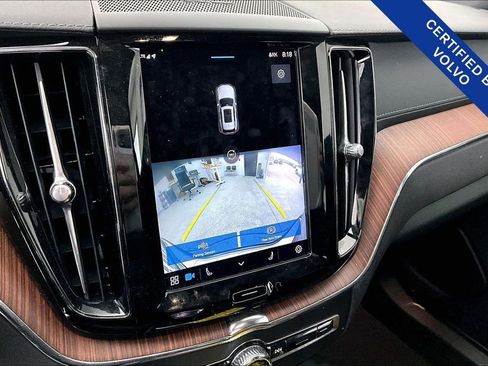 Certified 2023 Volvo XC60 B5 Ultimate w/ Climate Package image 30
