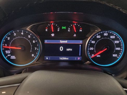 Used 2024 Chevrolet Equinox LT FWD image 23