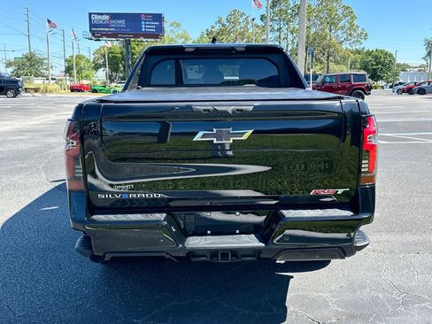 Certified 2025 Chevrolet Silverado EV RST AWD/4WD image 6