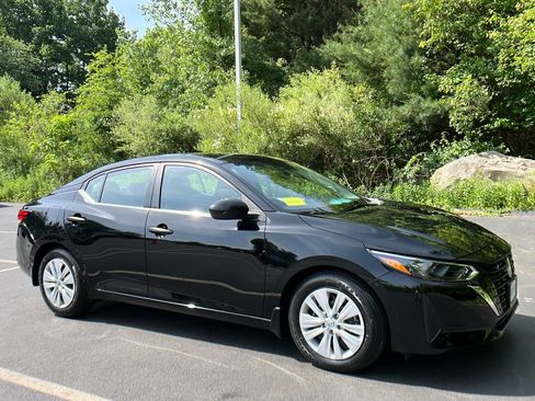 Used 2025 Nissan Sentra S FWD image 7