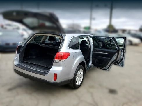 Used 2013 Subaru Outback 2.5i Premium w/ Popular Pkg 1B image 38