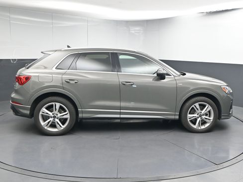 Used 2022 Audi Q3 2.0T Premium Plus image 9