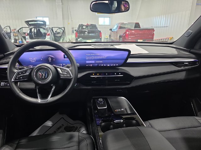 Used 2026 Buick Enclave Preferred AWD/4WD image 9