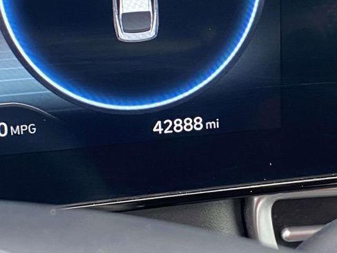 Used 2023 Hyundai Elantra SEL w/ Convenience Package FWD image 24