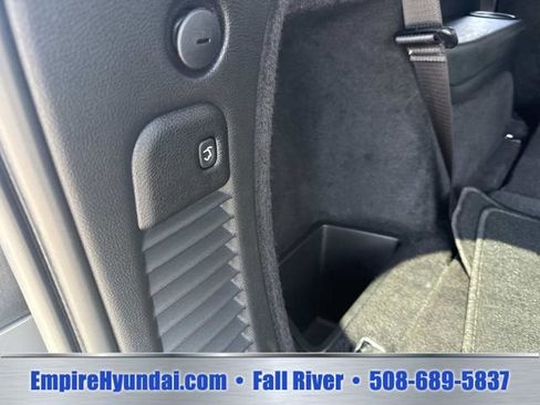 Used 2025 Dodge Durango GT AWD/4WD image 8