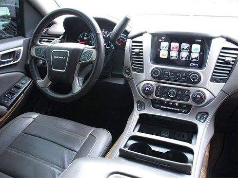 Used 2017 GMC Yukon Denali w/ Open Road Package image 31