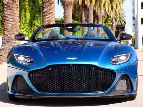 Used 2020 Aston Martin DBS Superleggera Volante RWD image 7