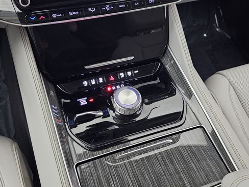 Used 2022 Jeep Wagoneer Series II image 42