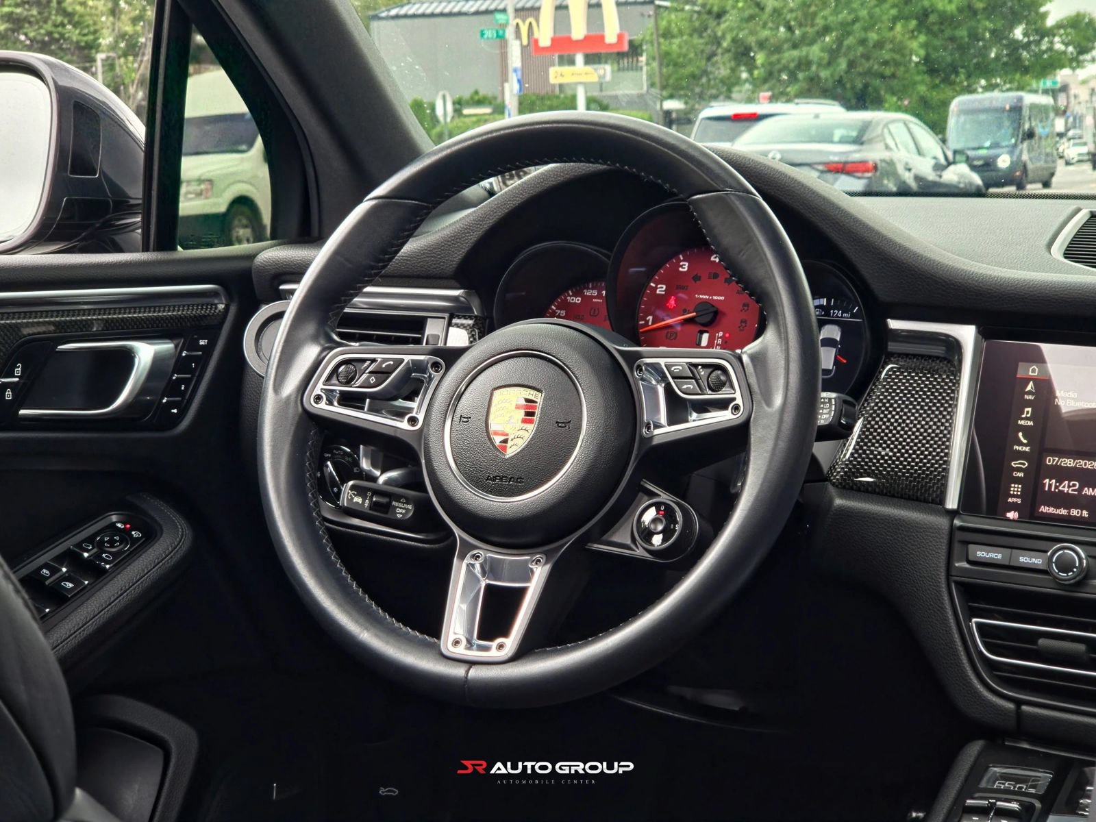 Used 2020 Porsche Macan S AWD/4WD image 30