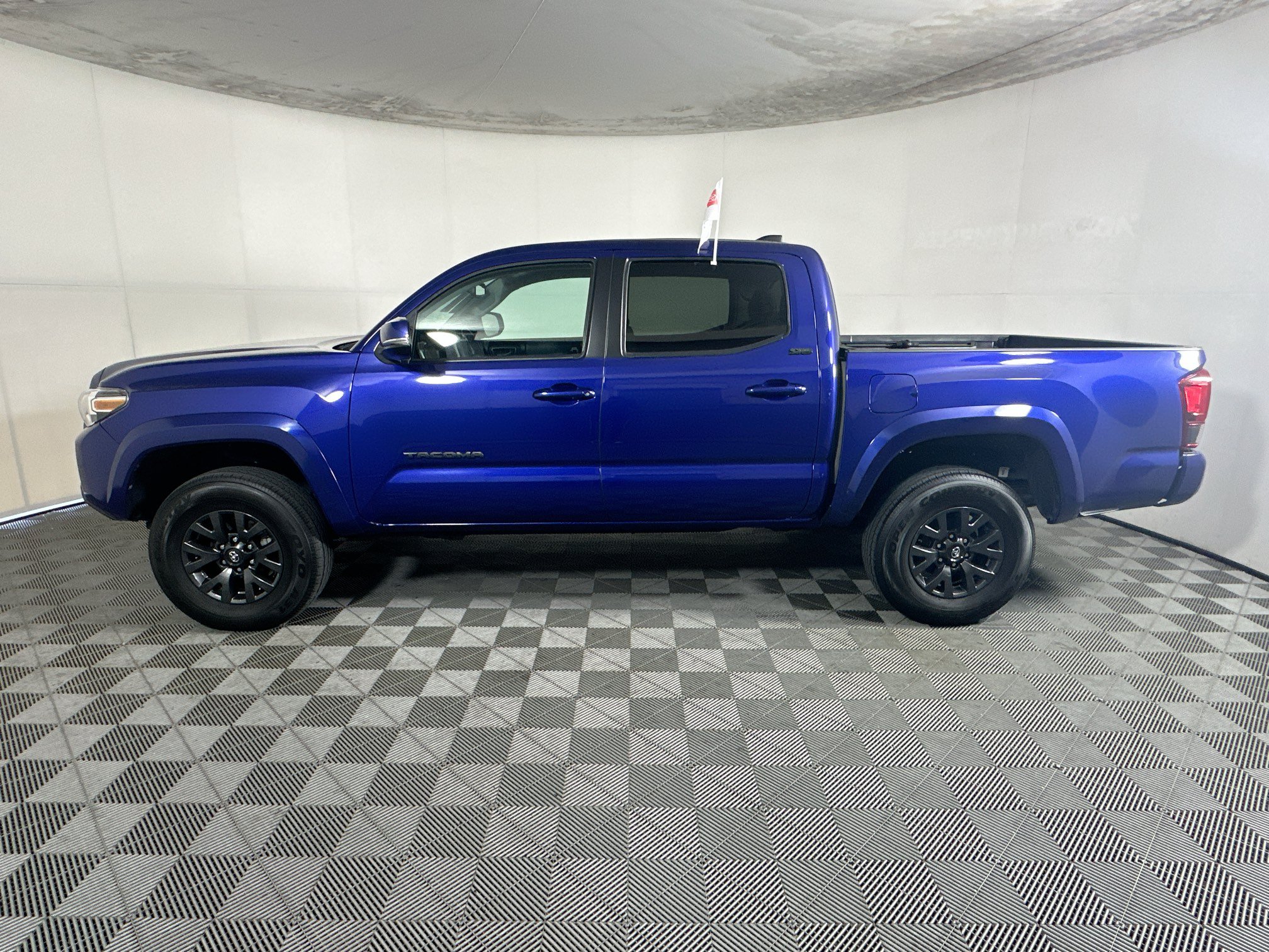 Certified 2023 Toyota Tacoma SR5 w/ Technology Package AWD/4WD image 6