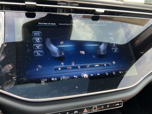 New 2026 Mercedes-Benz E 53 AMG e 4MATIC Sedan image 32