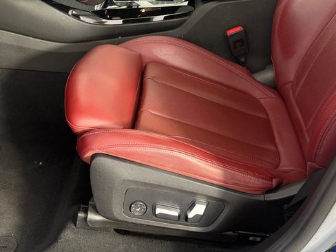 Used 2022 BMW X3 sDrive30i w/ M Sport Package 2 RWD image 13