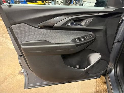 Used 2022 Chevrolet TrailBlazer LT image 11