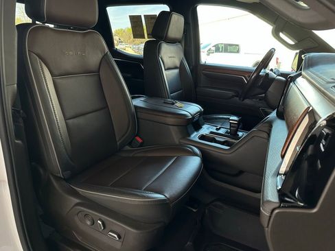 Used 2023 GMC Sierra 1500 Denali w/ Denali Reserve Package image 17
