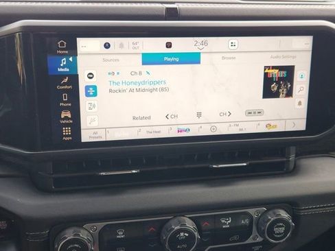 Used 2025 Jeep Wrangler Unlimited Rubicon image 5