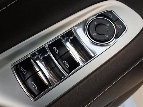 New 2026 Chevrolet Corvette Stingray Convertible w/ 1LT image 9