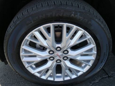 Used 2025 GMC Acadia Elevation w/ Super Cruise Package image 11