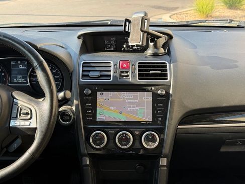 Used 2017 Subaru Forester 2.5i Touring AWD/4WD image 15