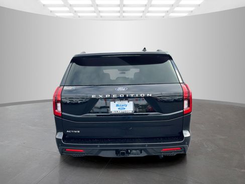 New 2025 Ford Expedition Active image 5