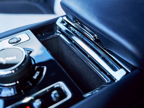 Used 2022 Rolls-Royce Cullinan w/ Cullinan Package image 72