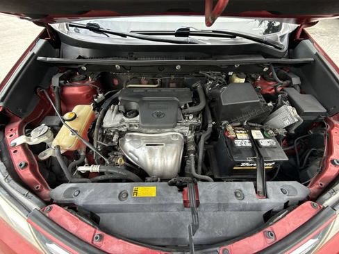 Used 2015 Toyota RAV4 LE FWD image 27